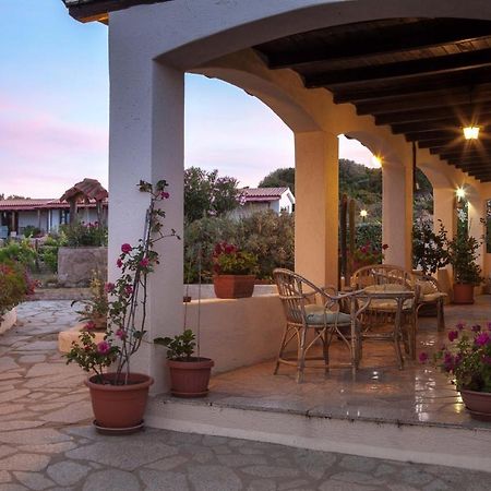 Casa Vacanze Villa Sandrina Costa Paradiso Eksteriør bilde