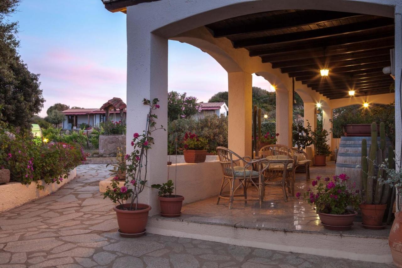 Casa Vacanze Villa Sandrina Costa Paradiso Eksteriør bilde